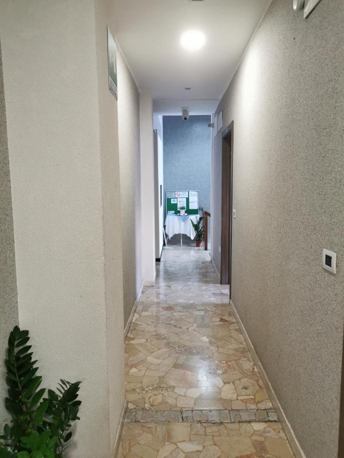 Hotel Bissi Milano Eksteriør bilde